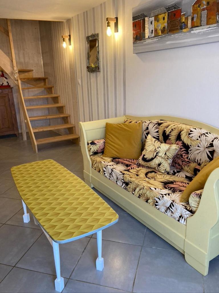 Bed and Breakfast Doupassage La Chatelaine Экстерьер фото